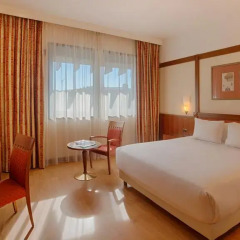 Отель NH Roma Villa Carpegna 4* Улучшенный номер с различными типами кроватей фото 5