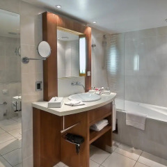Отель La Maison Champs Elysees 5* Номер Делюкс