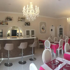 Отель The Capital Boutique B&B гостиничный бар