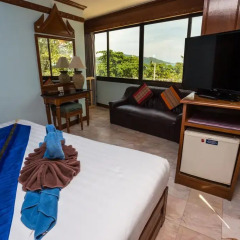 Отель Patong Beach Bed and Breakfast 2* Номер Делюкс с разными типами кроватей фото 5