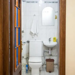 Отель One Way Hostel & Tours Армения, Ереван - отзывы, цены и фото номеров - забронировать отель One Way Hostel & Tours онлайн ванная фото 2