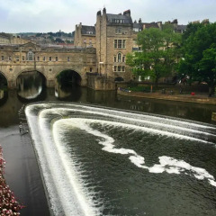Отель Holiday Inn Express Bath бассейн