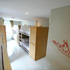 CHERN Hostel Кровать в общем номере с двухъярусной кроватью фото 5