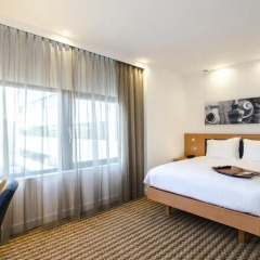 Отель Hampton by Hilton Amsterdam Airport Schiphol 3* Стандартный номер с различными типами кроватей фото 3