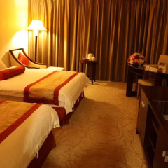 Majestic Hotel 3* Номер Делюкс с различными типами кроватей фото 2