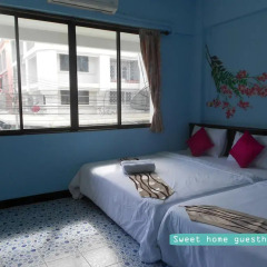 Отель Sweet Home Guesthouse 2* Стандартный семейный номер с различными типами кроватей фото 8