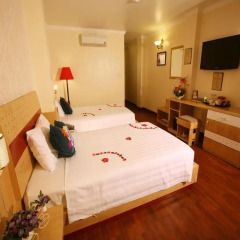 Отель Hanoi Guesthouse Улучшенный номер фото 13