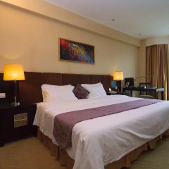 King Garden Hotel 3* Улучшенный номер с 2 отдельными кроватями фото 2