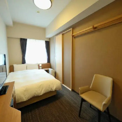 Отель Dormy Inn Tokyo-Hatchobori Natural Hot Spring 3* Номер Бизнес с различными типами кроватей фото 2