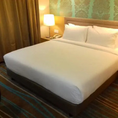 Cosmo Hotel Kuala Lumpur Представительский номер разные типы кроватей