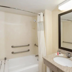 Отель Baymont Inn and Suites Fort Myers 2* Стандартный номер с различными типами кроватей фото 3