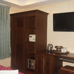 Отель Queen Victoria Inn. удобства в номере фото 2