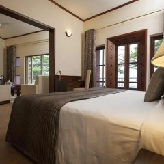 Отель Amaya Hills 4* Улучшенный номер с различными типами кроватей фото 4