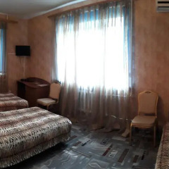 Гостиница Inn Oazis Стандартный семейный номер с двуспальной кроватью фото 3
