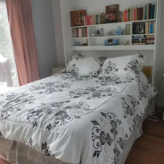 Отель Bowering Guest House Номер Делюкс с различными типами кроватей фото 3