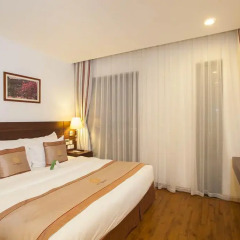 Authentic Hanoi Boutique Hotel 4* Номер Делюкс с двуспальной кроватью фото 12