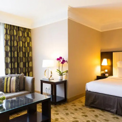 Renaissance Brussels Hotel 4* Люкс с различными типами кроватей