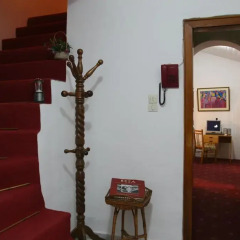 Отель Guesthouse Pension Andrea Албания, Тирана - отзывы, цены и фото номеров - забронировать отель Guesthouse Pension Andrea онлайн сейф в номере