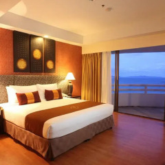 Отель D Varee Jomtien Beach 4* Представительский люкс с различными типами кроватей фото 13