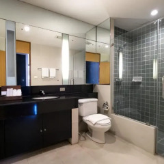 Отель Tonson Residence B Boutique 4* Люкс с двуспальной кроватью фото 5