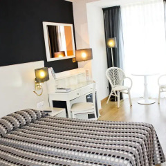 Monica Hotel 4* Номер категории Эконом с различными типами кроватей
