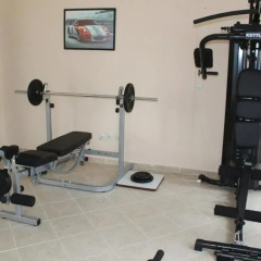 Rose Garden Omax Hotel Apartments фитнесс-зал