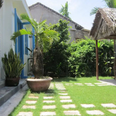 Отель Local Beach Homestay фото 9