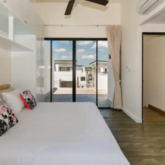 Отель Phuket Marbella Villa 4* Апартаменты с различными типами кроватей фото 15
