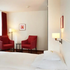 Helmhaus Swiss Quality Hotel 4* Улучшенный номер с двуспальной кроватью фото 4