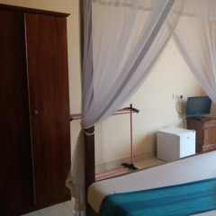 Отель Marine Tourist Beach Guest House Negombo Beach комната для гостей фото 2