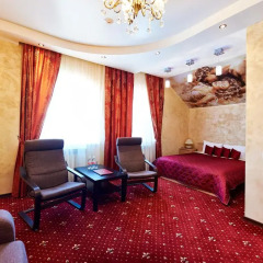 Гостиница Royal Castle Номер Комфорт с различными типами кроватей фото 9