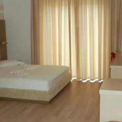 Hotel Brilant Saranda 4* Улучшенный номер с двуспальной кроватью фото 4