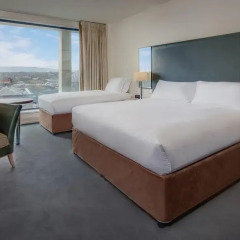 Отель Hilton Dublin Kilmainham 4* Стандартный семейный номер с различными типами кроватей фото 3