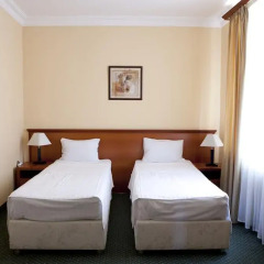 Отель Aviatrans 4* Стандартный семейный номер разные типы кроватей фото 3