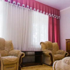 Гостиница Sanatoriy Imeni S.M Kirova в Железноводске отзывы, цены и фото номеров - забронировать гостиницу Sanatoriy Imeni S.M Kirova онлайн Железноводск комната для гостей фото 5