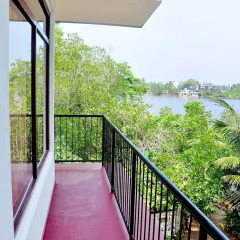Отель Little Swan Guest House Шри-Ланка, Бентота - отзывы, цены и фото номеров - забронировать отель Little Swan Guest House онлайн балкон