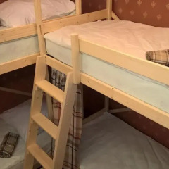 Гостиница Lucky Place Кровать в мужском общем номере с двухъярусной кроватью фото 4