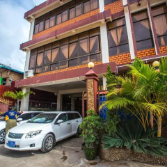 Inle Apex Hotel парковка
