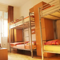 Hostel Split Backpackers Кровать в общем номере с двухъярусной кроватью фото 9
