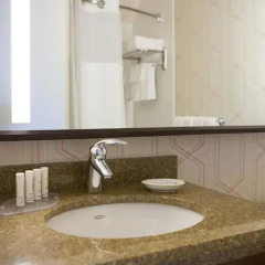 Отель Courtyard by Marriott New York City Manhattan Fifth Avenue Стандартный номер с различными типами кроватей фото 7