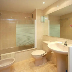 Отель Friendly Rentals Berstein Валенсия ванная