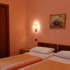 Hotel Ambrosi Фьюджи комната для гостей фото 3