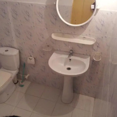 Отель Surfing Beach Guest House Хиккадува ванная