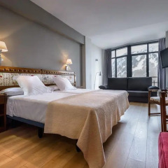 Hotel Edelweiss Candanchu 3* Стандартный семейный номер с двуспальной кроватью фото 12