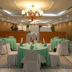 Отель Crown Regency Residences - Cebu