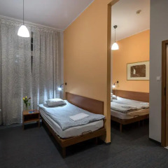 Отель Hill Inn Польша, Познань - отзывы, цены и фото номеров - забронировать отель Hill Inn онлайн комната для гостей фото 2