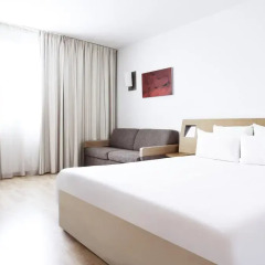 Отель Novotel Sevilla Marques de Nervión 4* Стандартный номер с различными типами кроватей фото 4