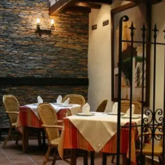 Отель Hostal Torre de Guzman Испания, Кониль-де-ла-Фронтера - отзывы, цены и фото номеров - забронировать отель Hostal Torre de Guzman онлайн питание