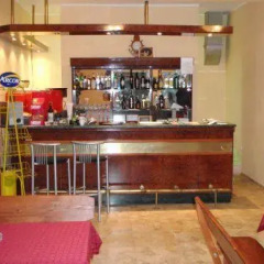 Отель Rusalka Bungalows Аврен гостиничный бар