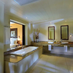Отель Victoria Beachcomber Resort & Spa 4* Улучшенный номер с различными типами кроватей фото 4
